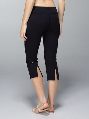 Lululemon Gather & Crow Crop *Full On Luon - Black